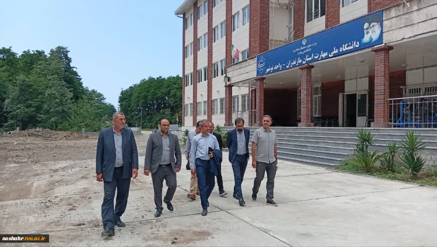 دیدار و بازدید نماینده مردم نوشهر،چالوس،کلاردشت و مرزن آباد در مجلس شورای اسلامی به همراه مدیرکل دفتر امور فنی و نظارت دانشگاه ملی مهارت کشور 3